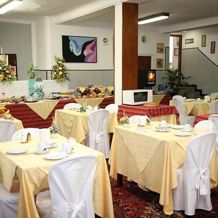 Hotel Agnello D'Oro Genova Luaran gambar