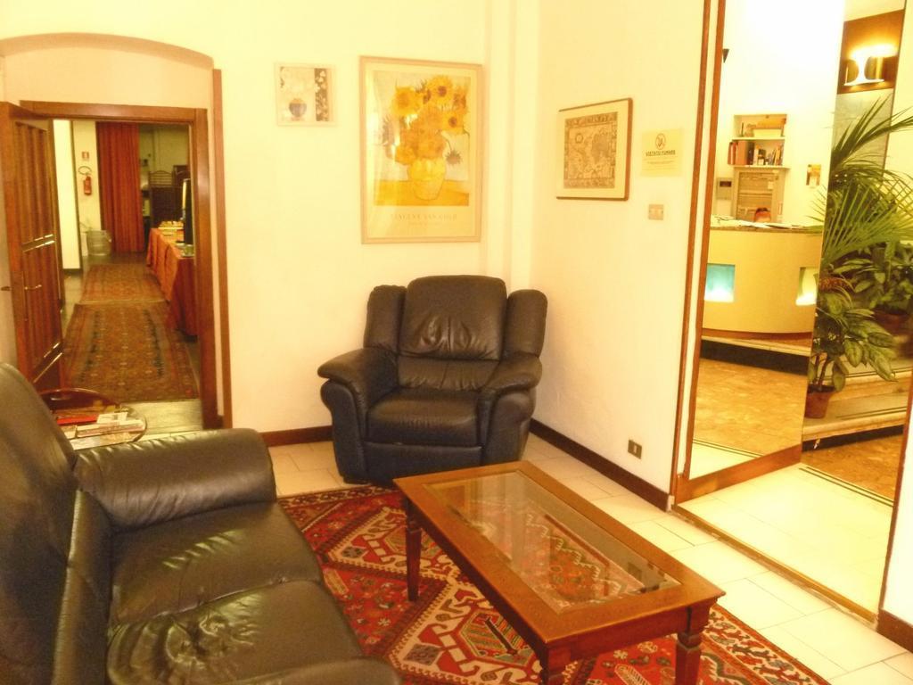 Hotel Agnello D'Oro Genova Luaran gambar
