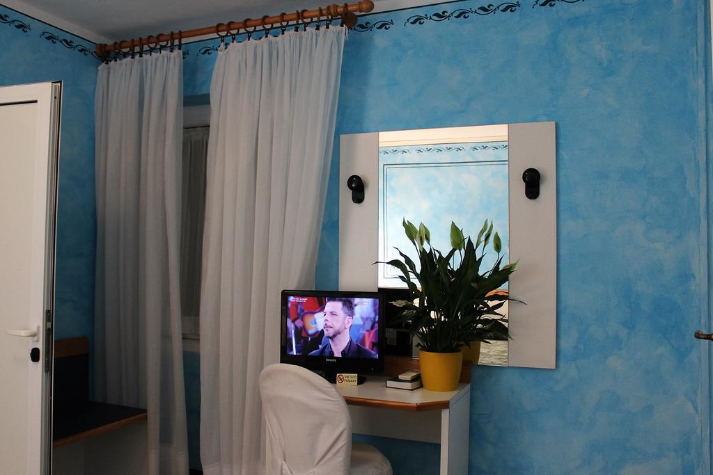 Hotel Agnello D'Oro Genova Luaran gambar