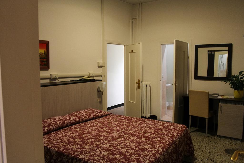 Hotel Agnello D'Oro Genova Luaran gambar