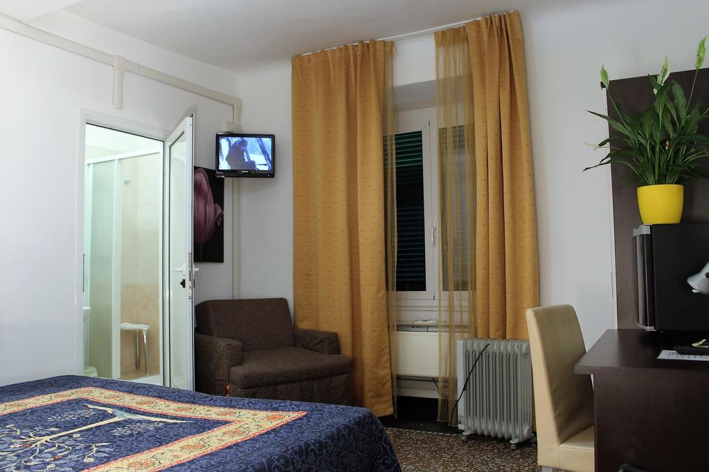 Hotel Agnello D'Oro Genova Luaran gambar