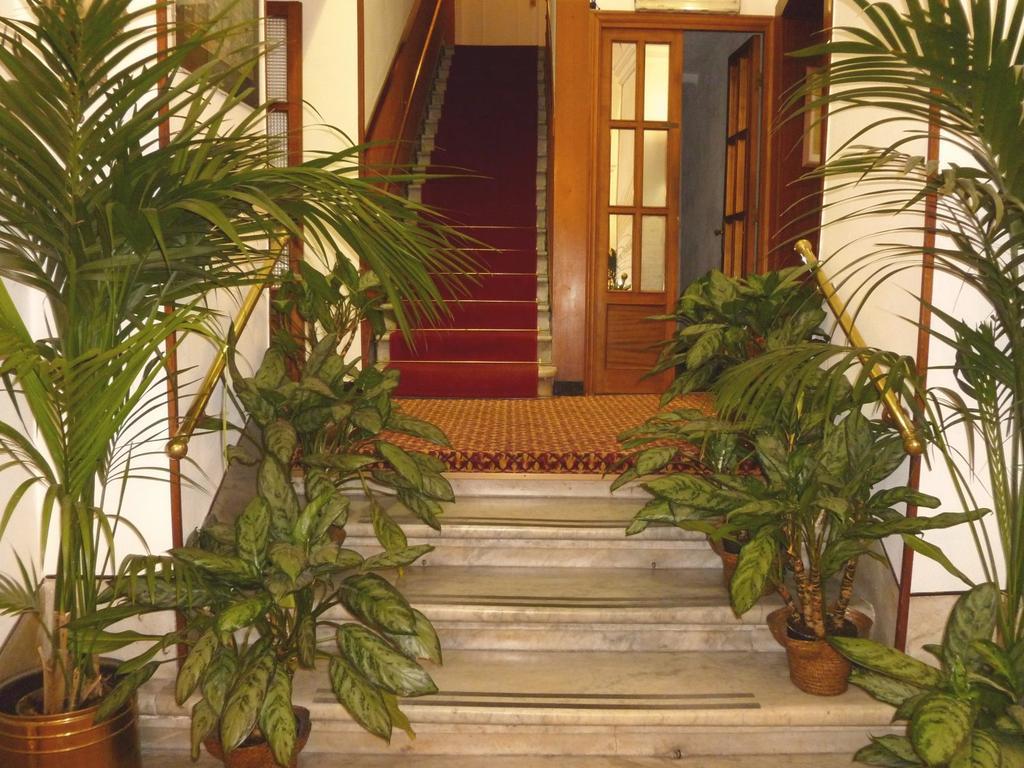 Hotel Agnello D'Oro Genova Luaran gambar
